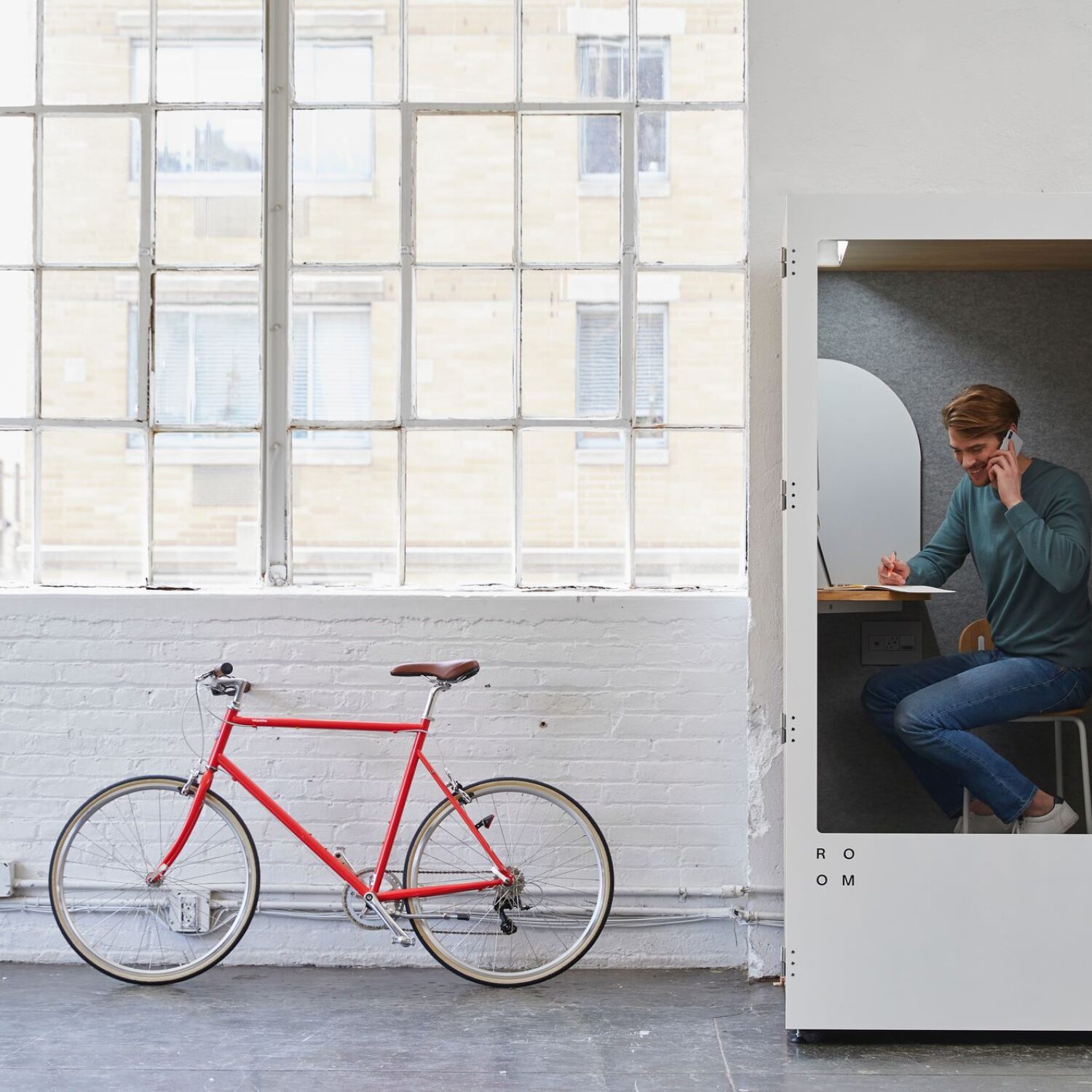 room-34V7TVQQFsU-unsplash